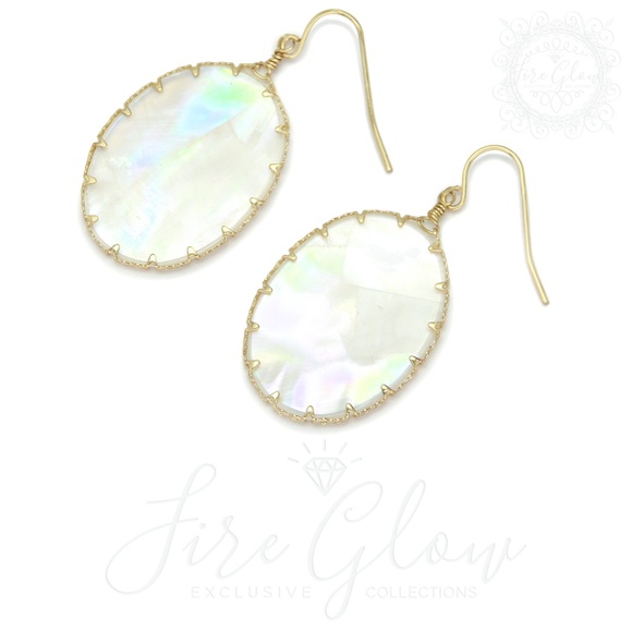 Mother of Pearl Style Oval Gold Tone Earrings - Picture 6 of 16
